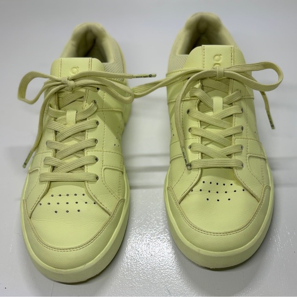 On Running Women's THE ROGER Clubhouse Shoes Hay size 8 - Picture 3 of 8